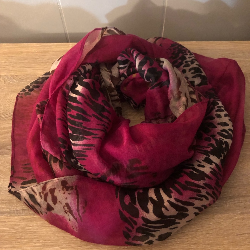 Infinity Women’s Scarf